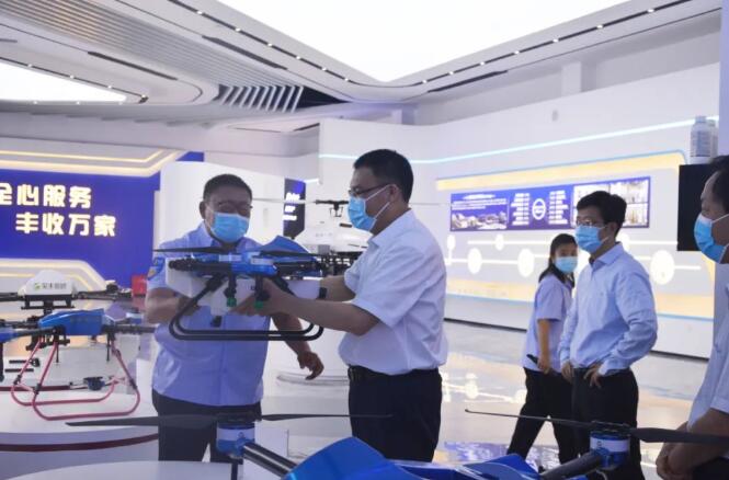 河南省委常委、統(tǒng)戰(zhàn)部部長王東偉一行蒞臨安陽全豐調(diào)研指導(dǎo)